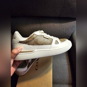 BRAND NEW Coach shoes women's size 8